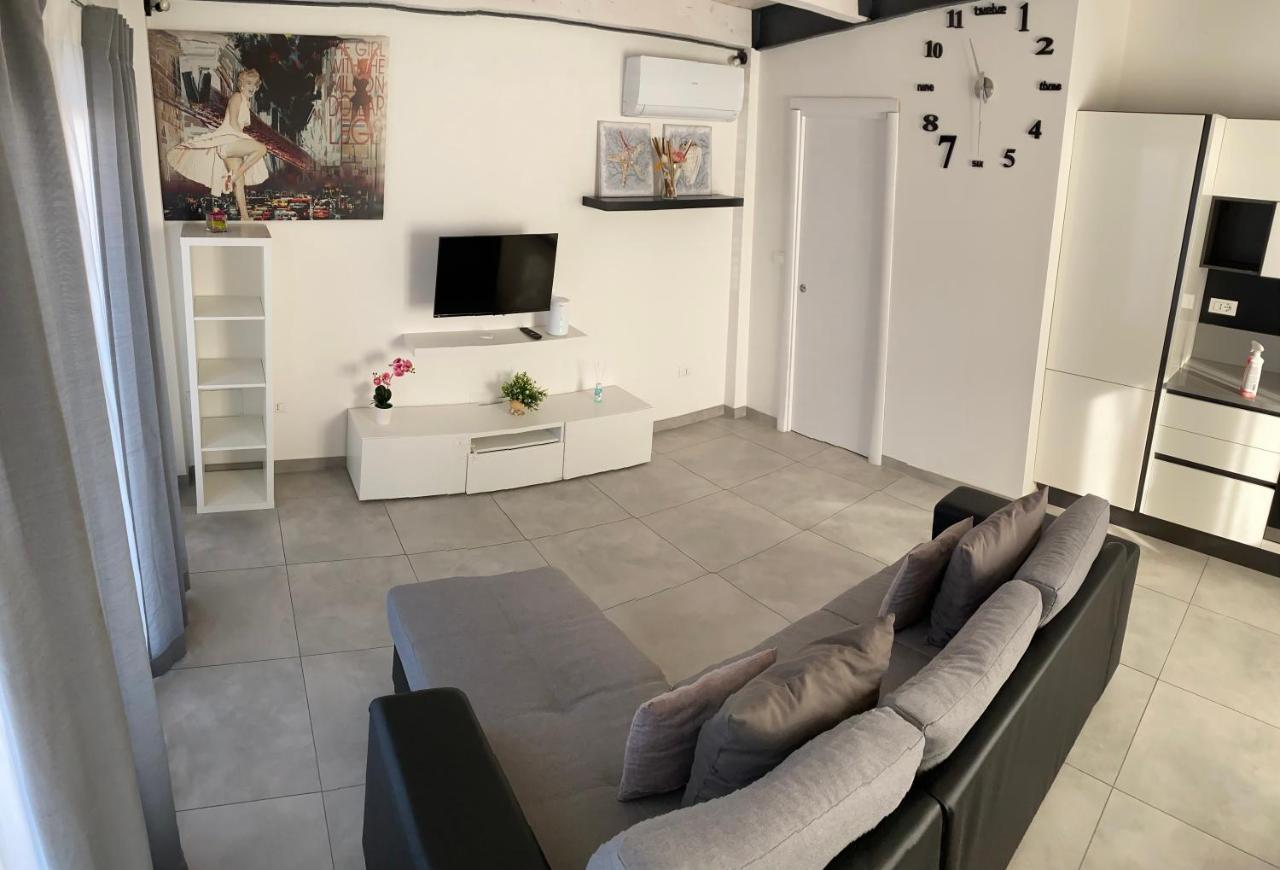 Dimora Maria Elena Apartment Pescara Exterior photo